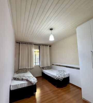 Imagem com fotos das acomodações